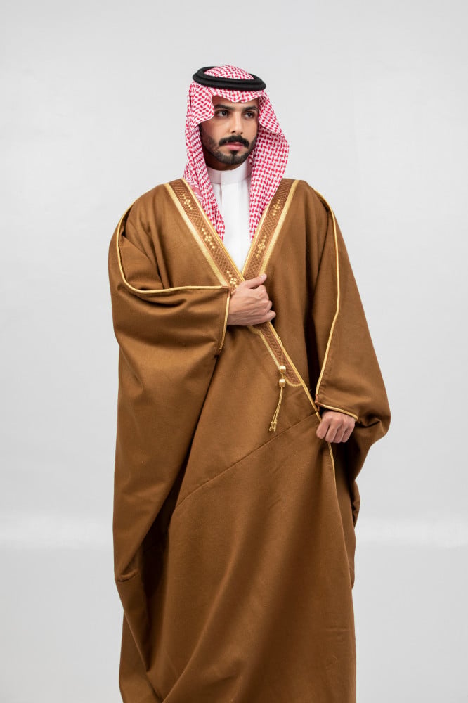 بشت وبر اشقر
