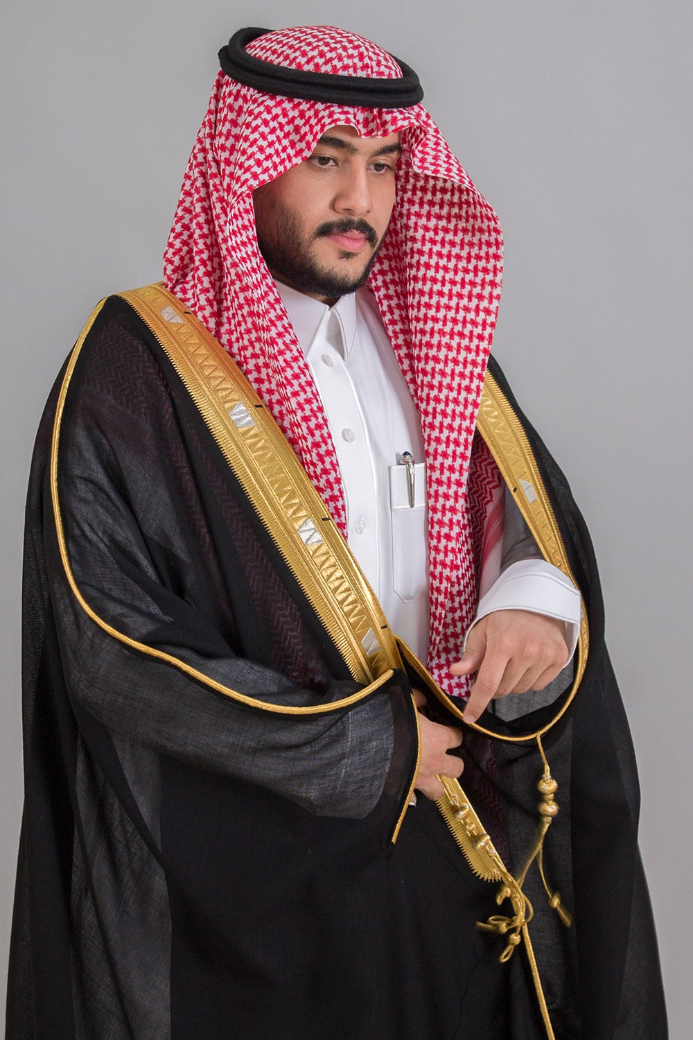 بشت مكتومي اسود