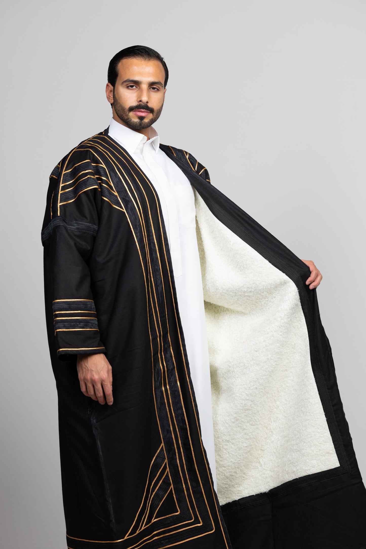 فروة مارينا اسود